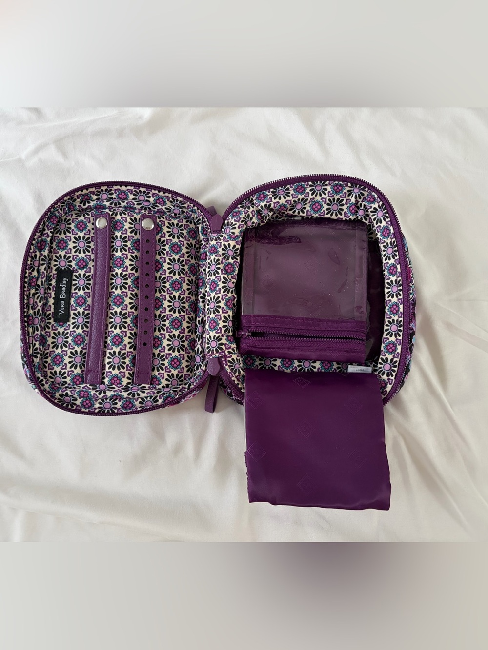 Vera Bradley Travelers Jewlery Bag/ Case - Picture 3 of 7